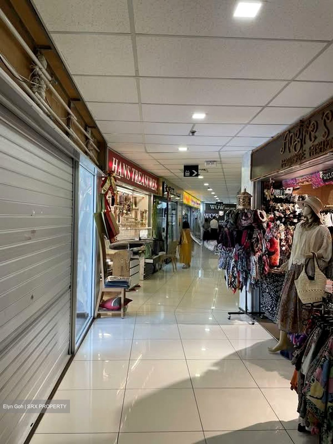 Holland Road Shopping Centre (D10), Retail #564738161